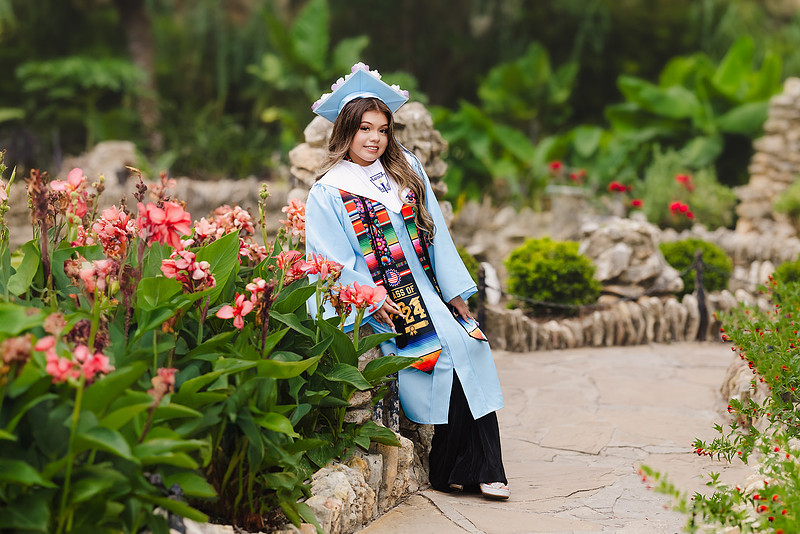 Angie Del Orbe Photography | Sofia - Graduation {edited} 2024